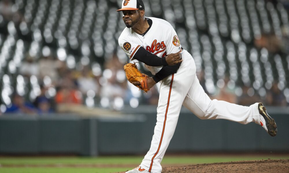 Hicks, O'Hearn continue to shine filling in for Orioles