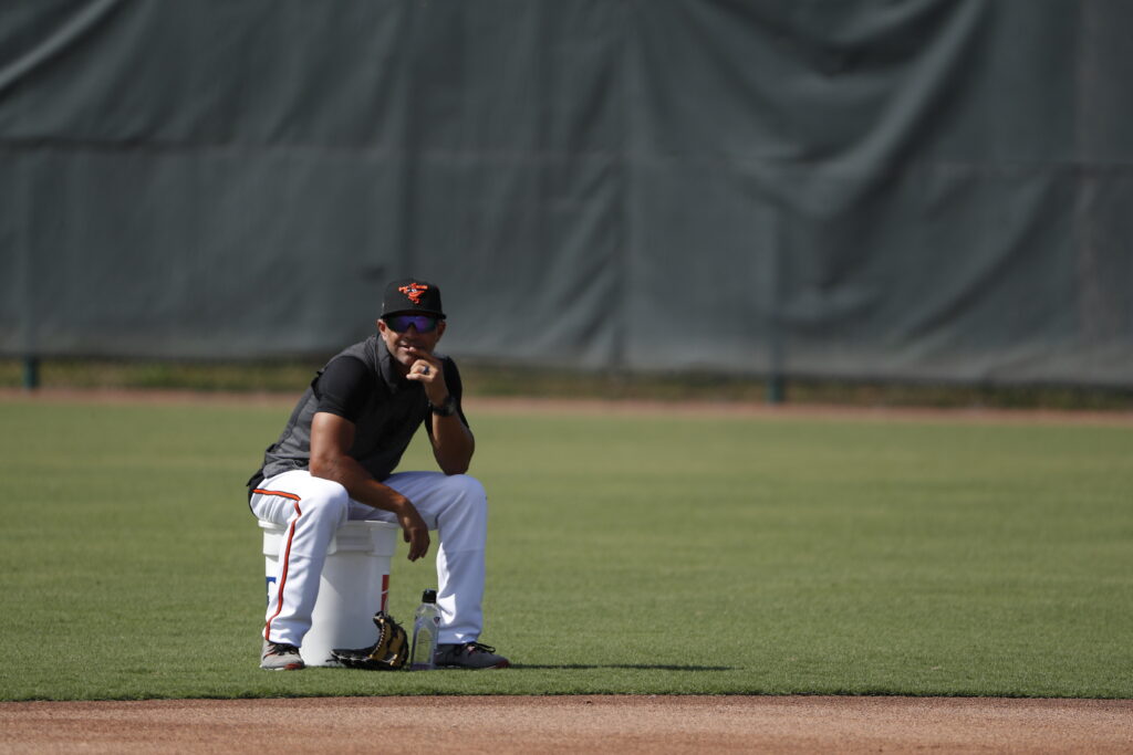 Roberts impressed with size, ability of young Orioles infielders 