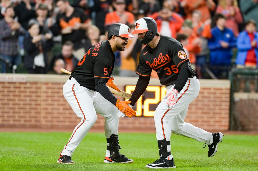 Chris Sale K's 12, Red Sox sweep Orioles