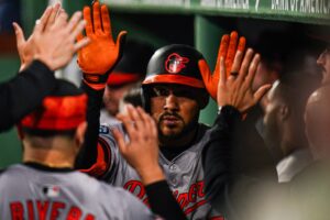 Orioles lose to Red Sox, 5-3, as Akin allows 3-run homer in 10th