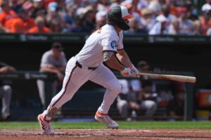 Santander’s home run sends Orioles to exciting 5-3 win over Giants