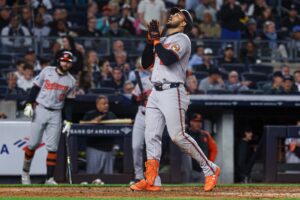 Orioles’ Santander wins Silver Slugger Award