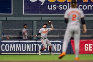 Cowser, Mountcastle are Orioles’ finalists for Gold Glove Awards