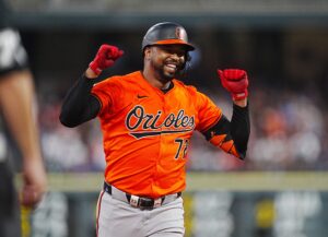 Orioles decline $16.5 million option on Eloy Jiménez